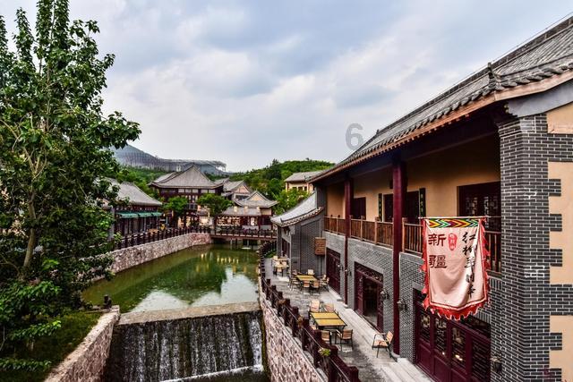公益行动推进品牌建设,植物医成国妆行业标杆